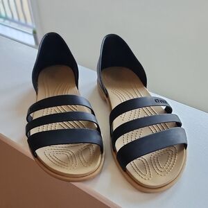 CROCS  Tulum Black  Strappy Flats